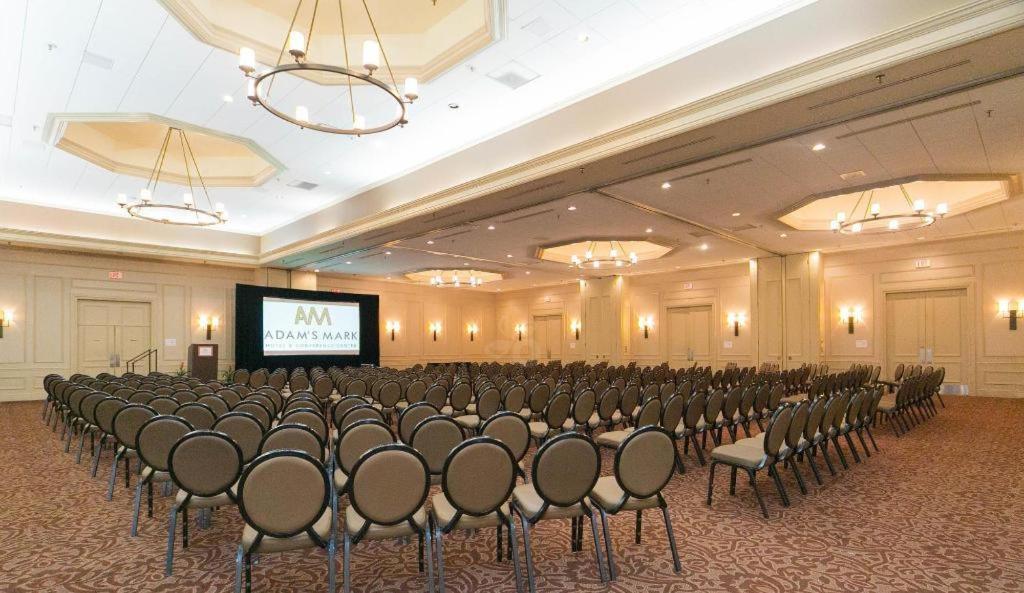 Adam's Mark Hotel & Conference Center photo 42