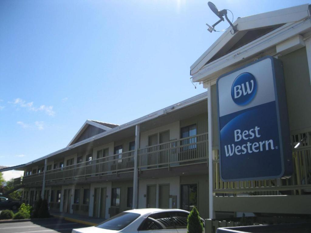 Airport Inn photo 5
