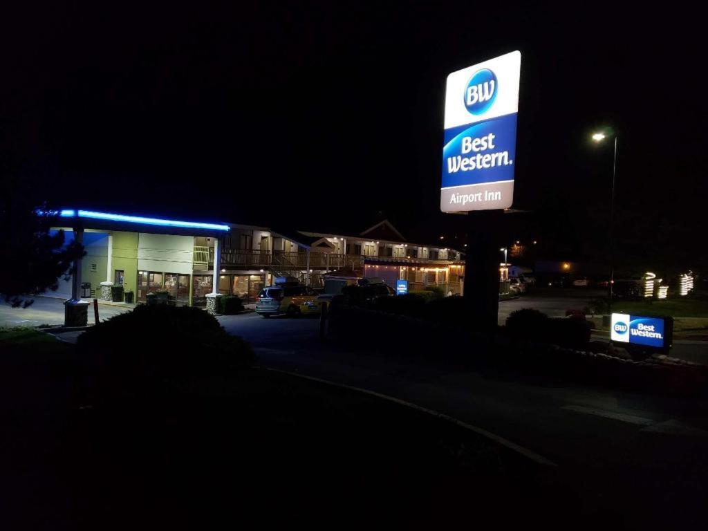 Airport Inn photo 9