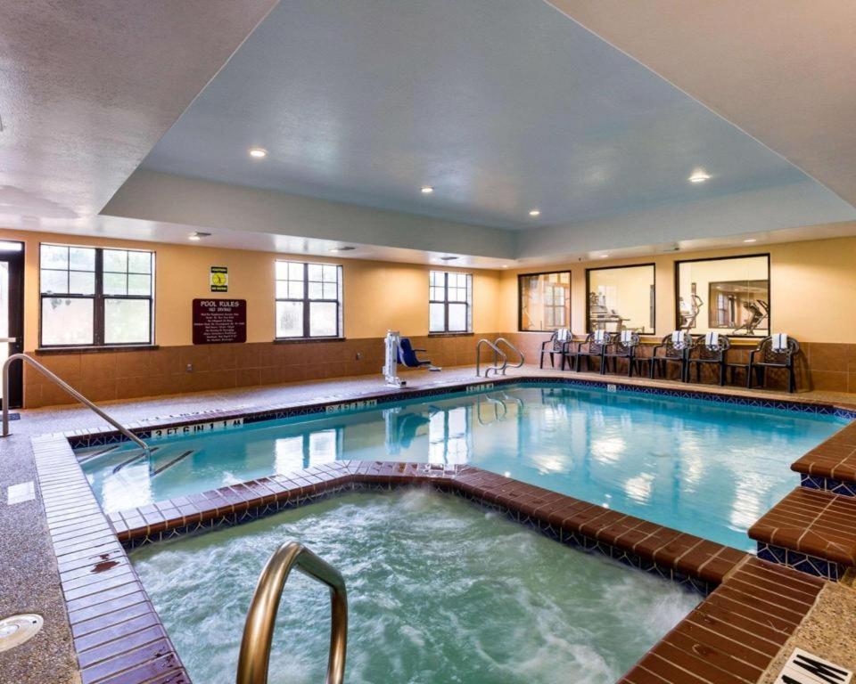 Comfort Suites near NASA - Clear Lake photo 5