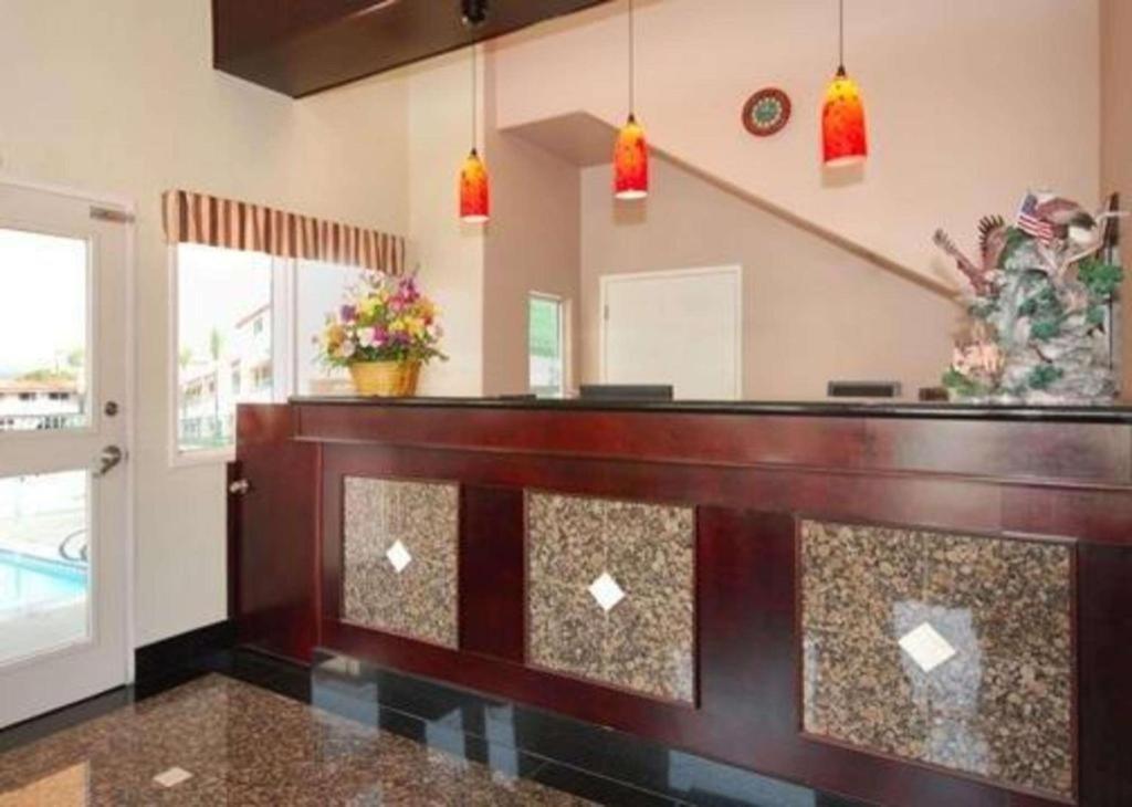 Quality Inn Near City of Hope photo 6