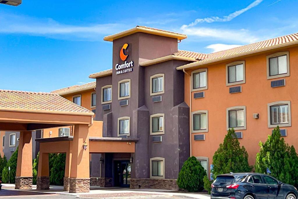 Comfort Inn and Suites Thatcher photo 5