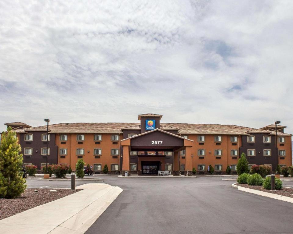 Comfort Inn and Suites Thatcher photo 6