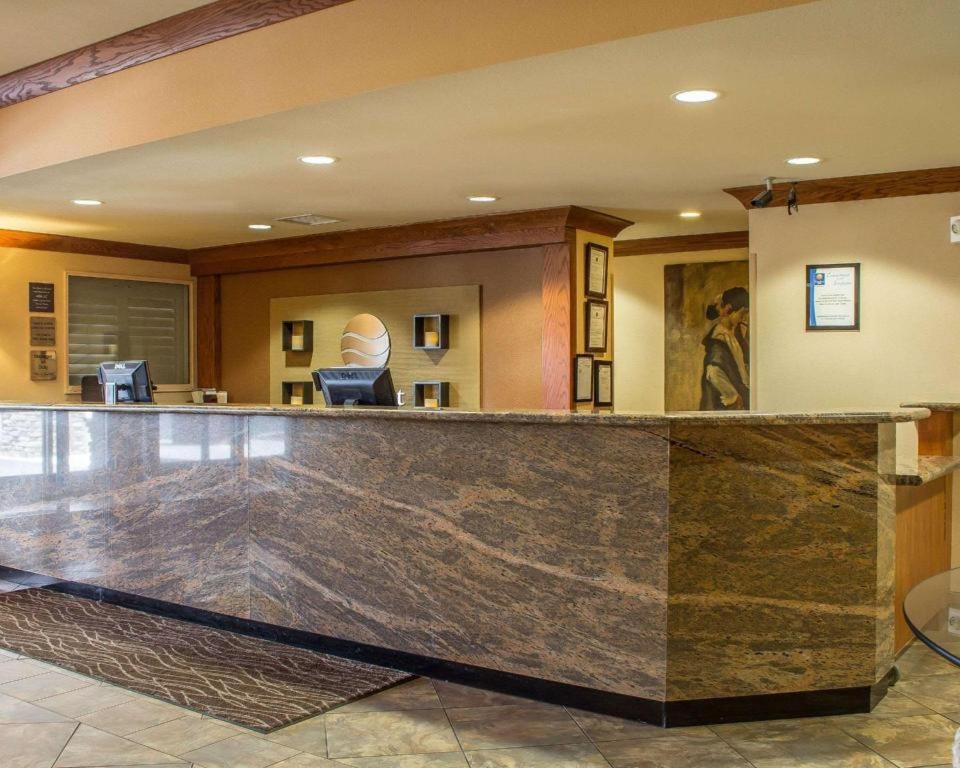 Comfort Inn and Suites Thatcher photo 14
