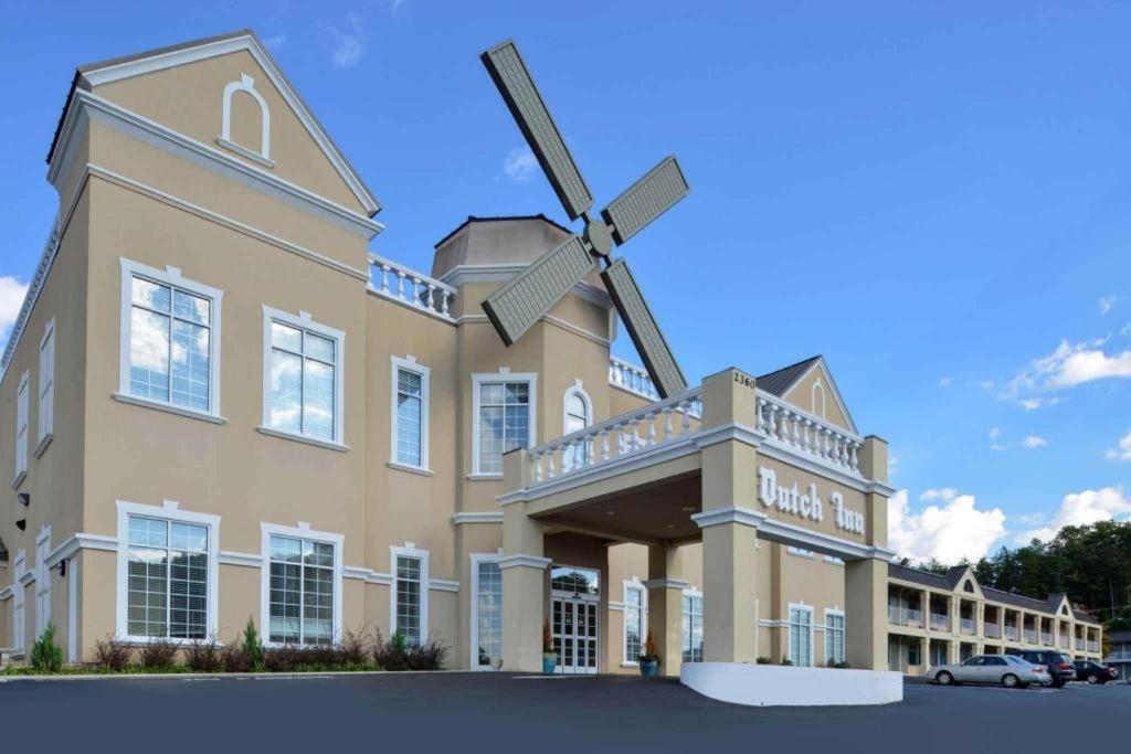 Quality Inn Dutch Inn photo 8