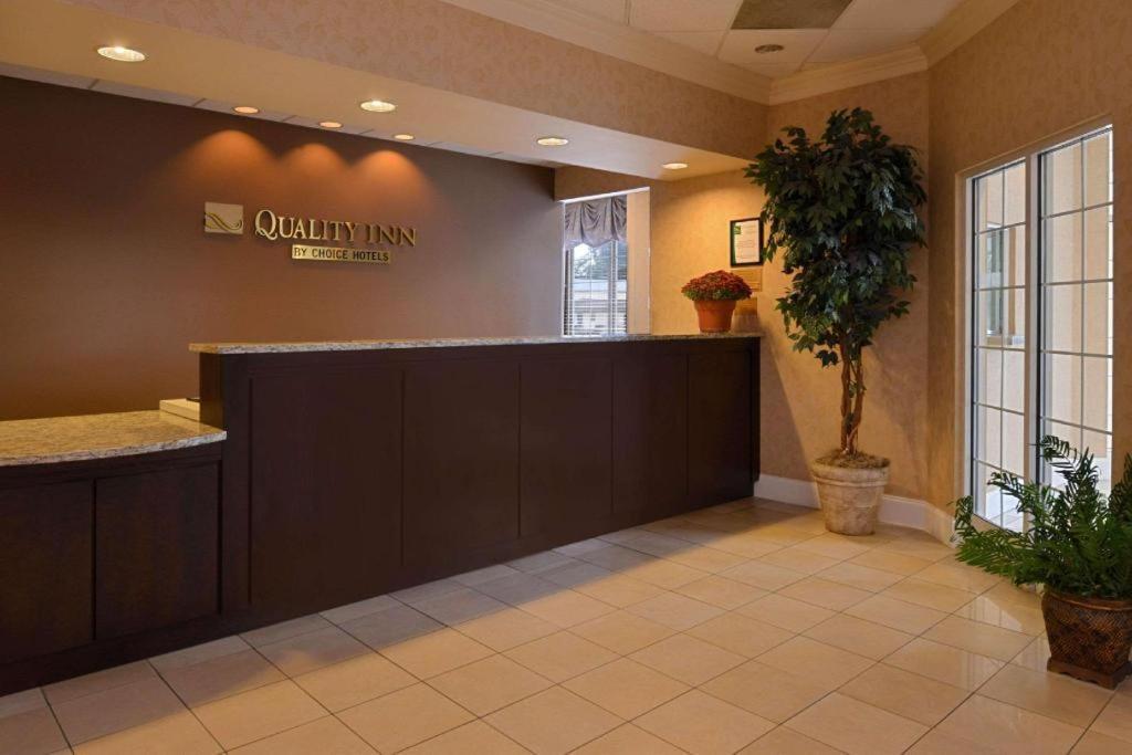 Quality Inn Dutch Inn photo 15