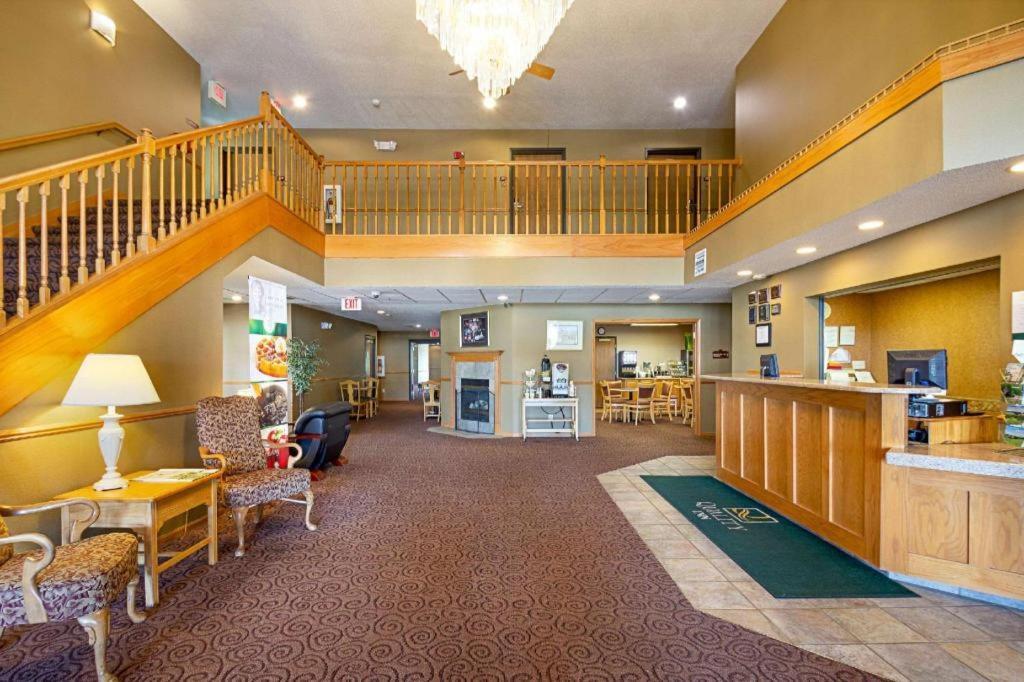 Quality Inn Mineral Point photo 2