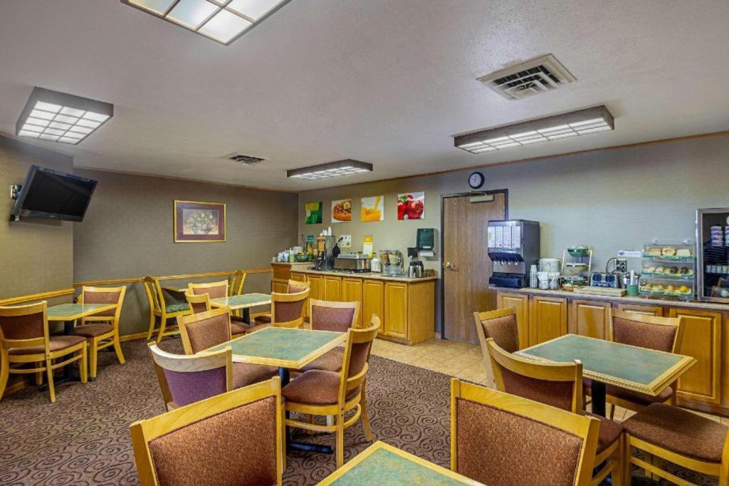 Quality Inn Mineral Point photo 4