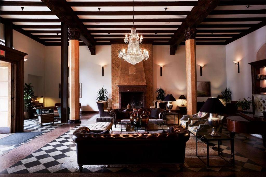 Hotel Normandie Los Angeles photo 2
