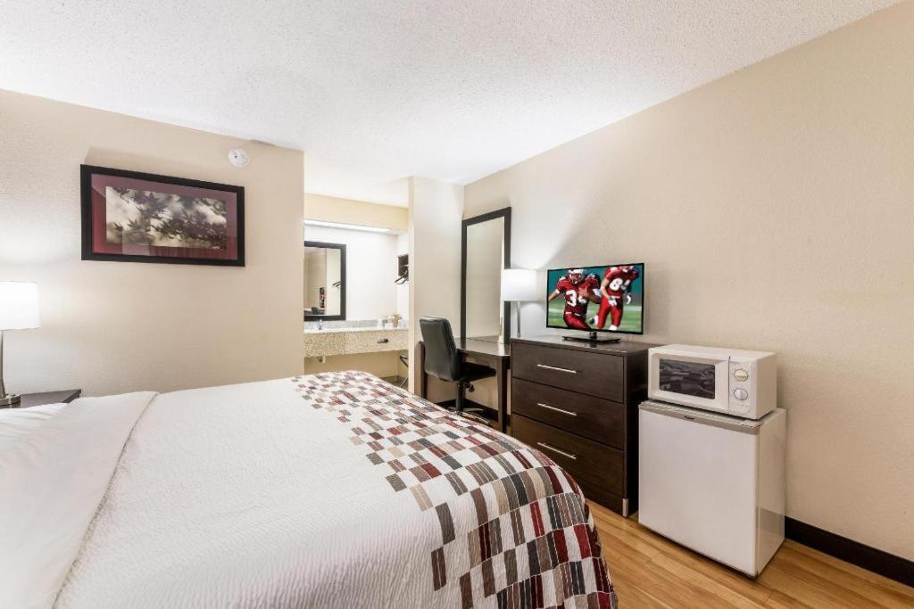 Red Roof Inn Lexington, NC photo 3