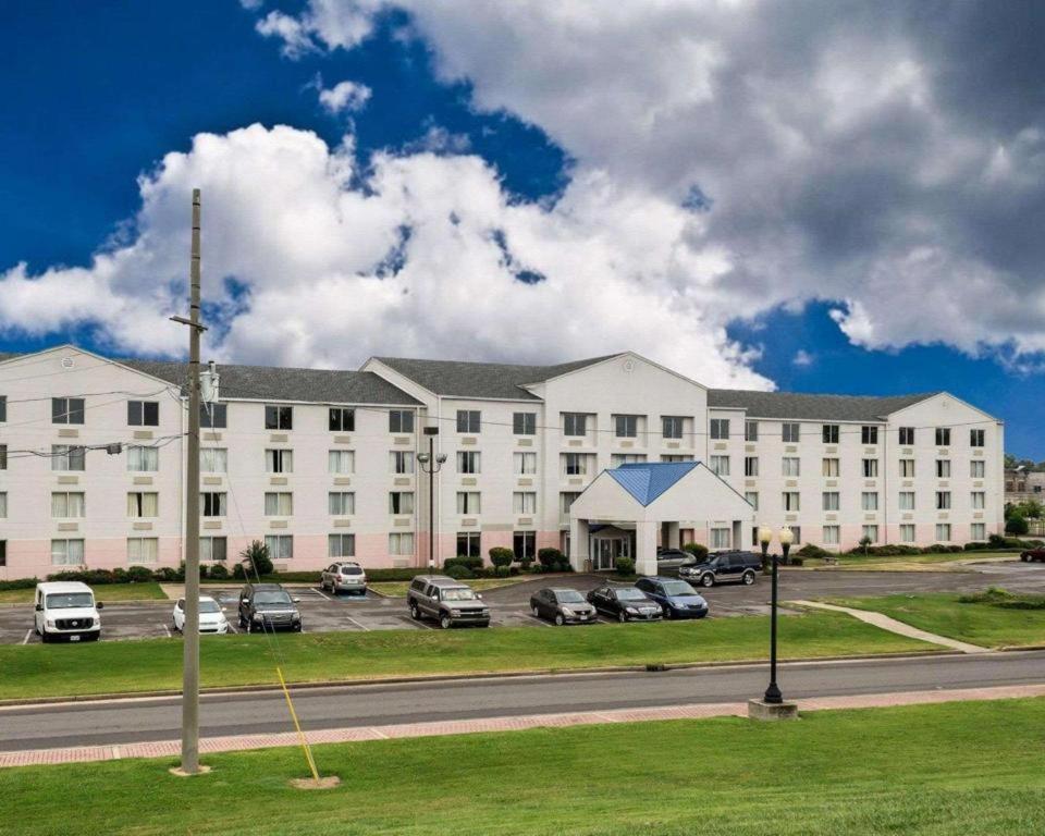 Rodeway Inn photo 18