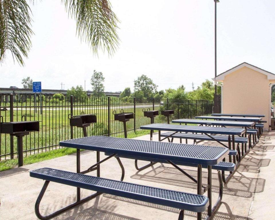 Suburban Extended Stay La Place photo 4