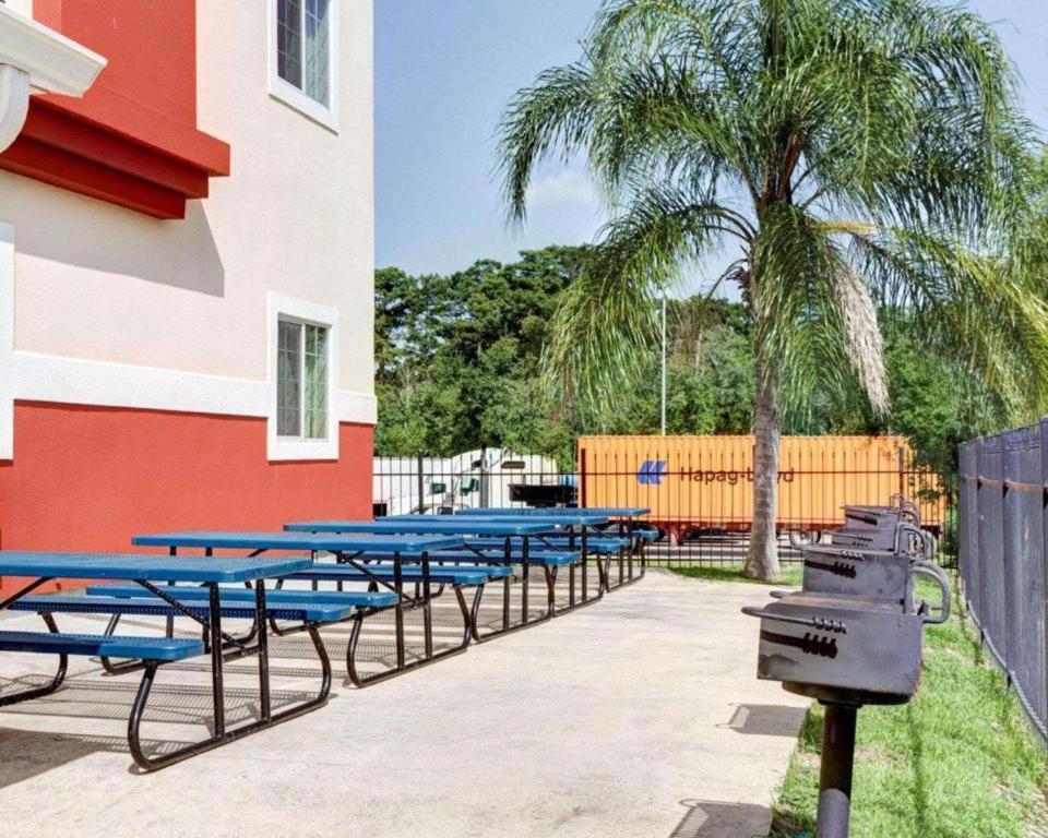 Suburban Extended Stay La Place photo 9
