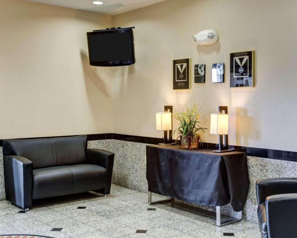 Suburban Extended Stay La Place photo 15