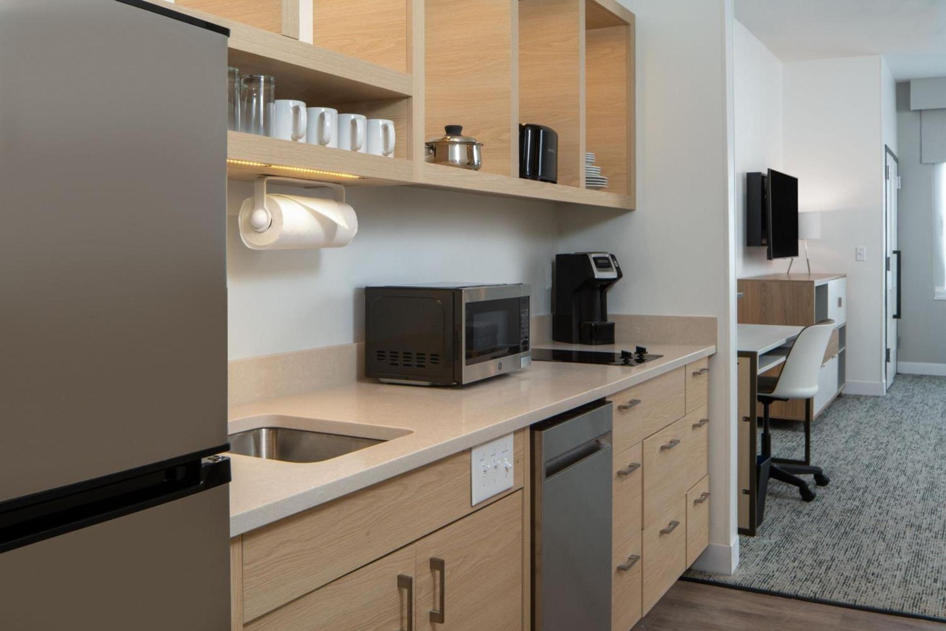 TownePlace Suites by Marriott Pensacola West I-10 photo 10