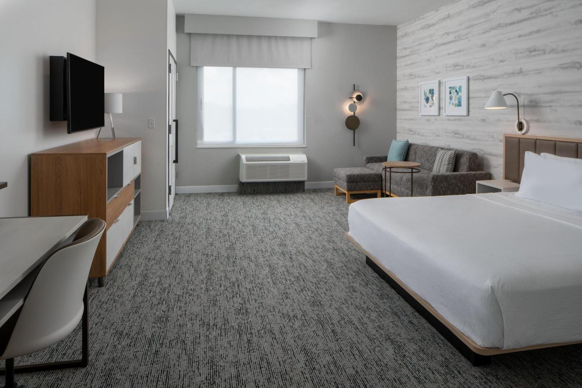 TownePlace Suites by Marriott Pensacola West I-10 photo 13