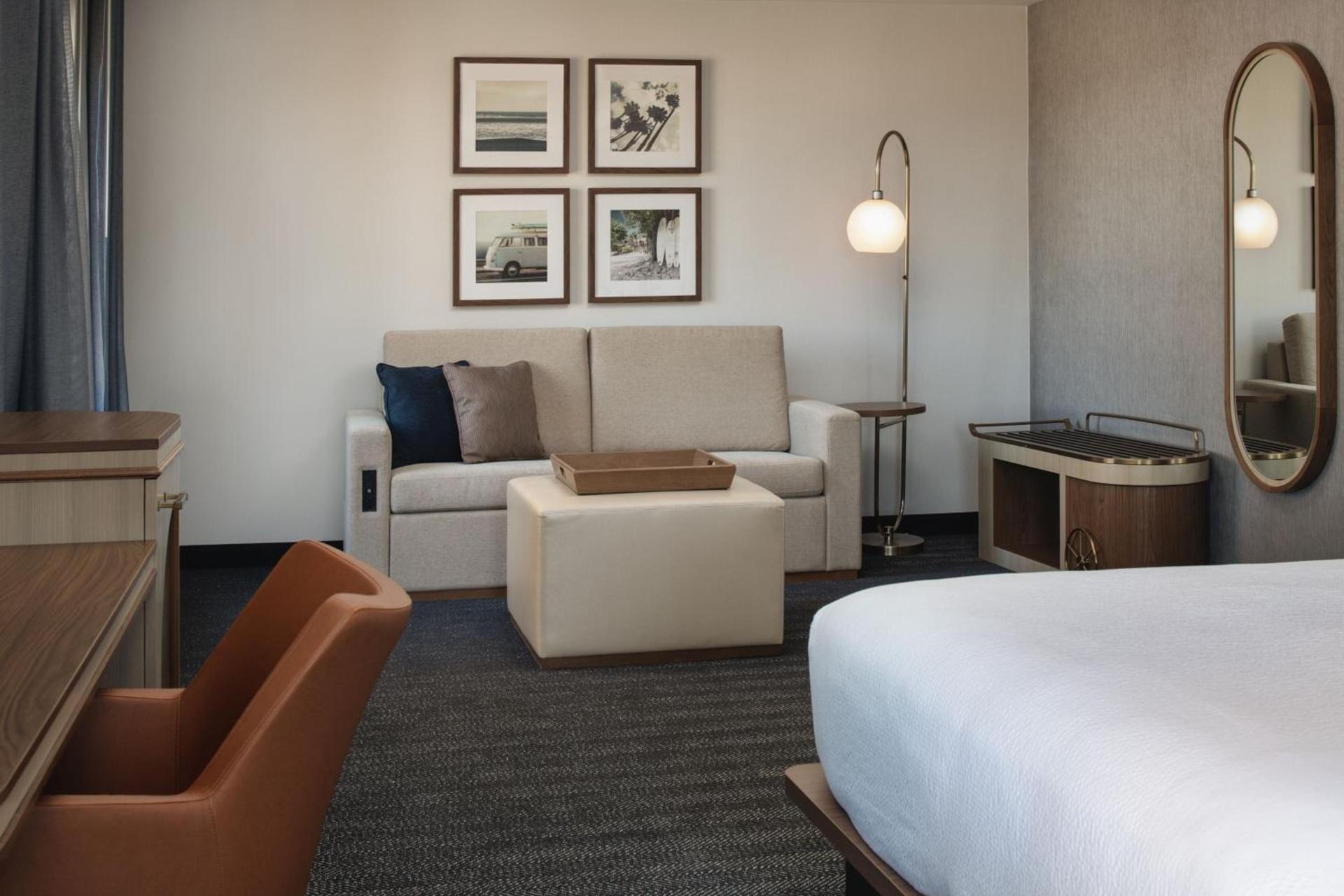 Courtyard by Marriott Santa Cruz photo 7