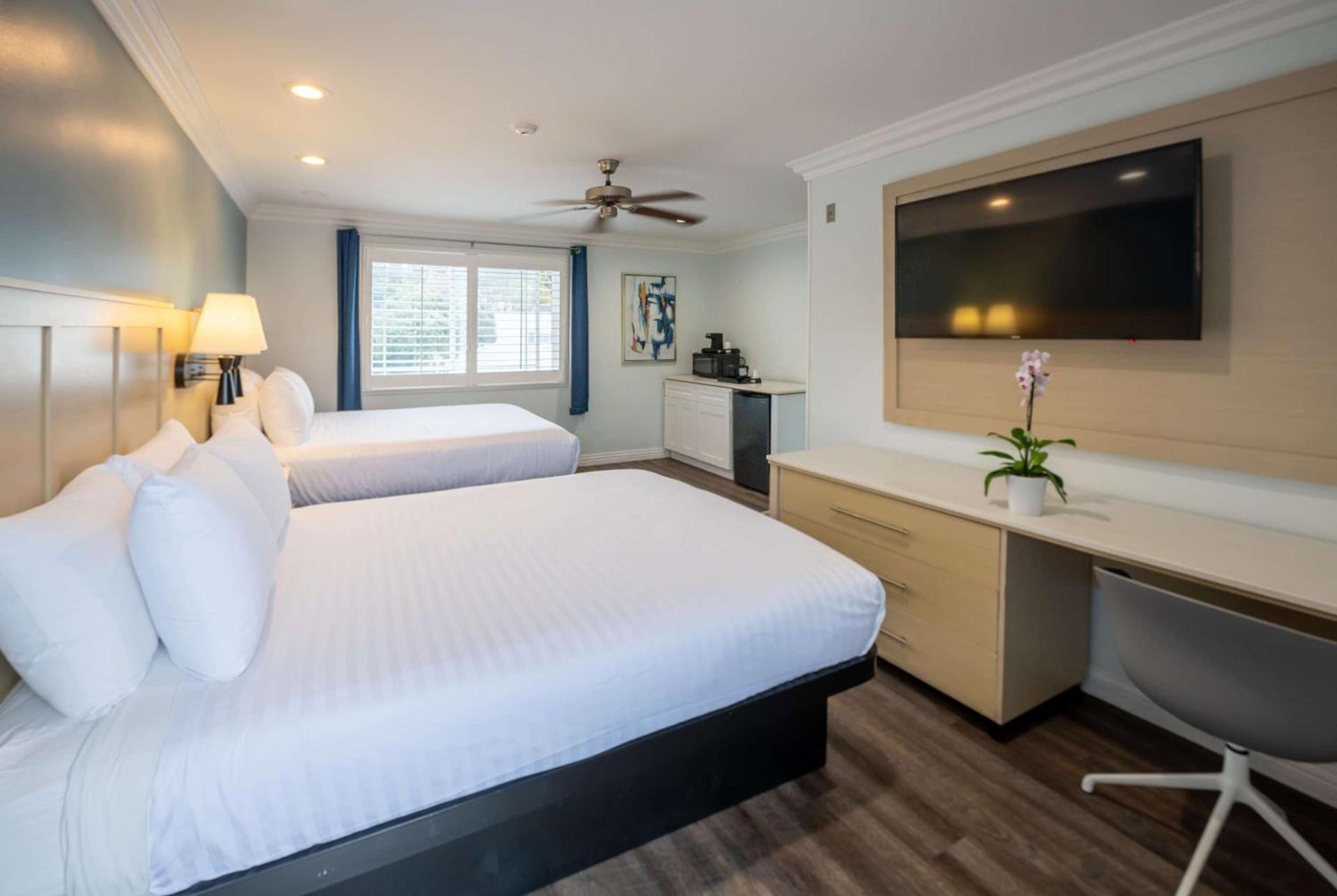 Ramada by Wyndham Redondo Beach photo 64