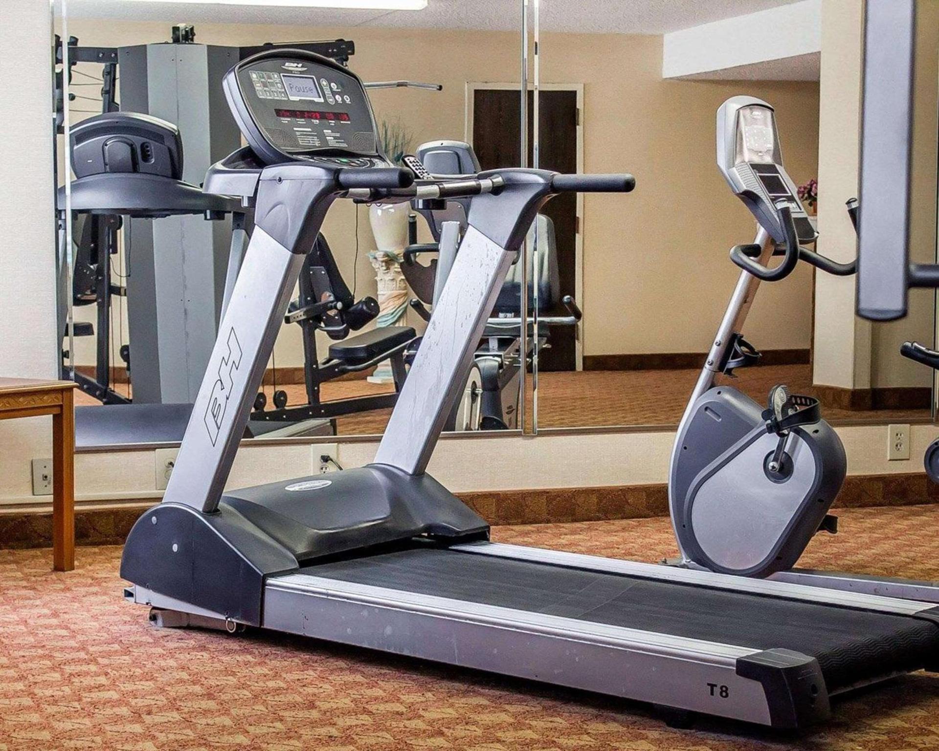 Quality Inn Lima Northeast photo 13