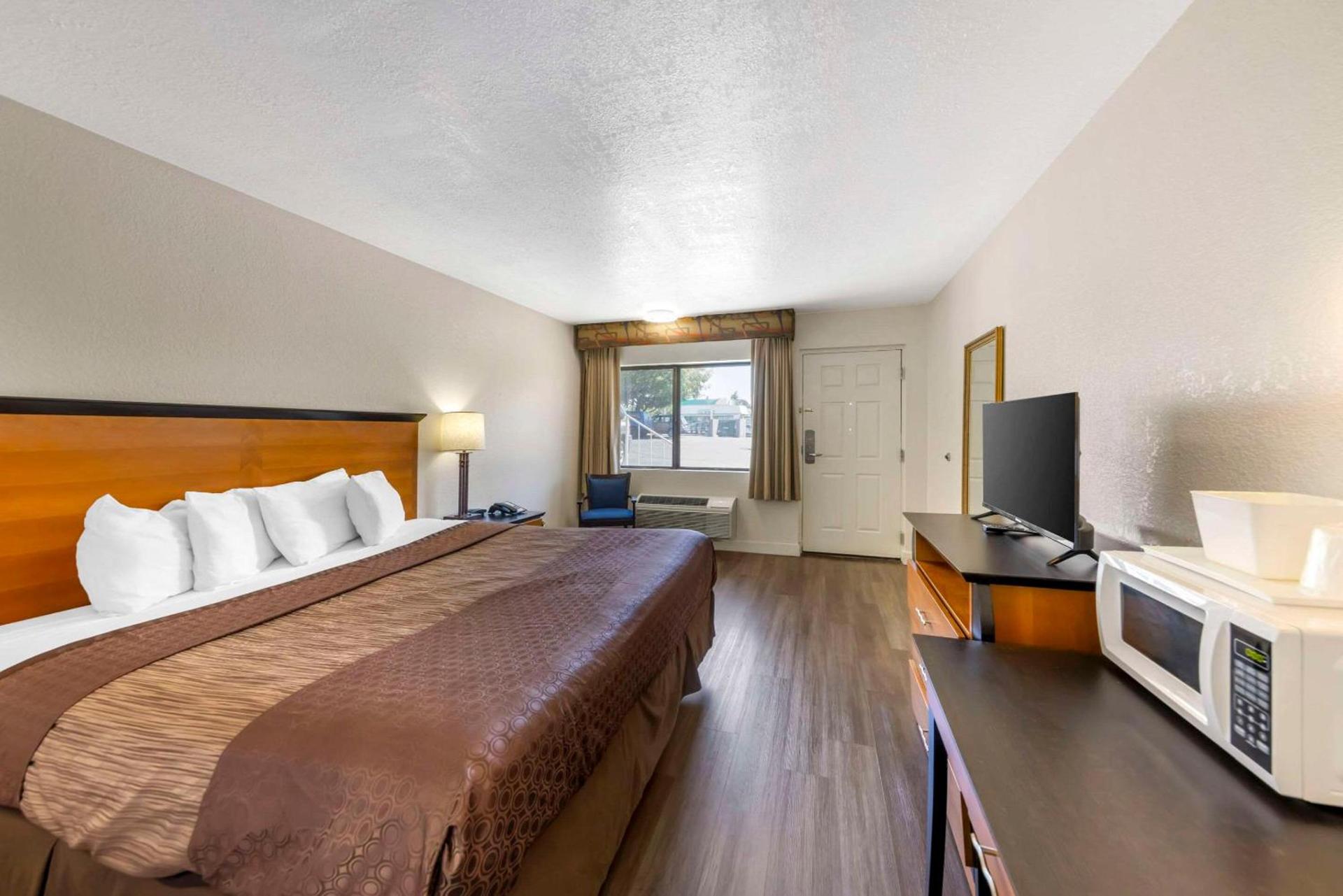 Rodeway Inn at Nevada State Capitol photo 23