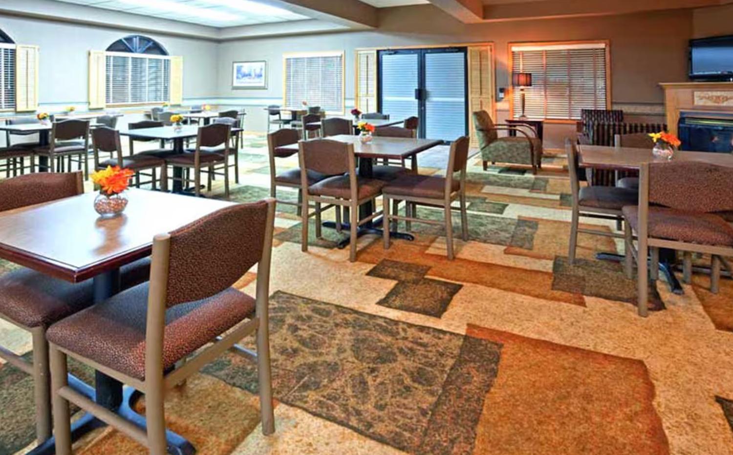Blue Way Inn Eagan Extended Stay Minneapolis Airport Eagan North MN photo 13