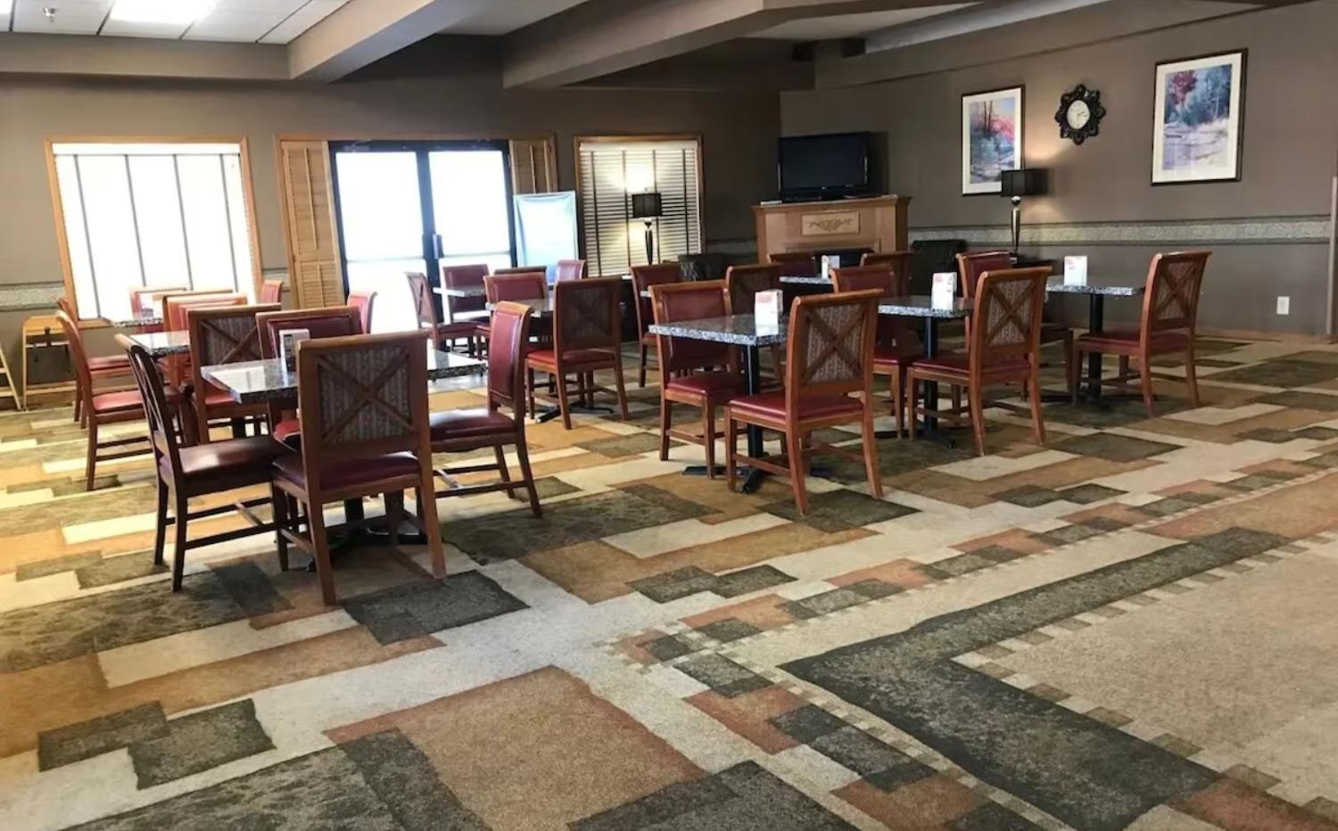 Blue Way Inn Eagan Extended Stay Minneapolis Airport Eagan North MN photo 15