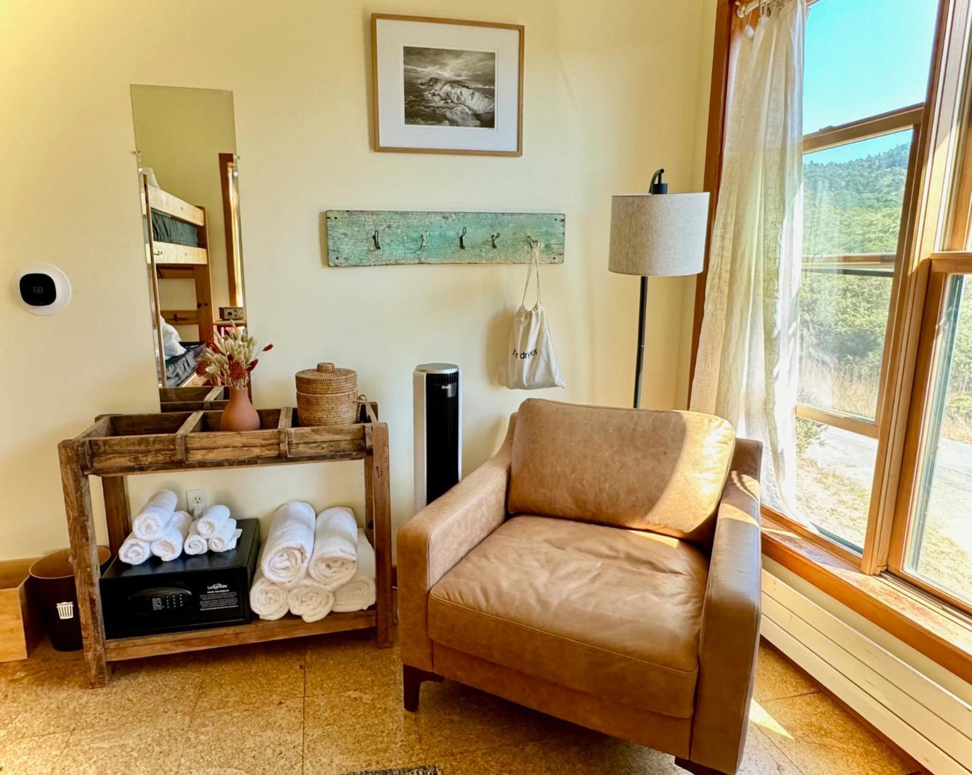 Limantour Lodge photo 16