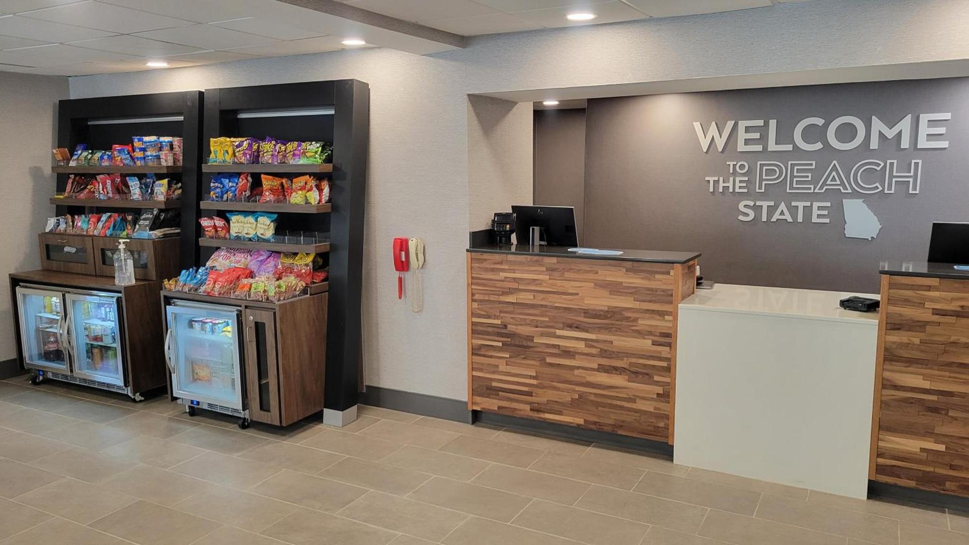 Hampton Inn Commerce photo 11