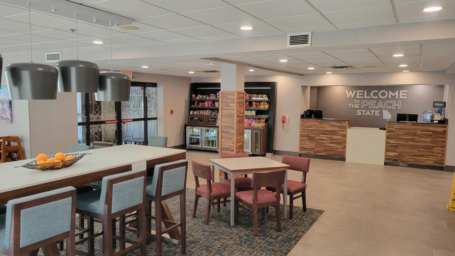 Hampton Inn Commerce photo 12