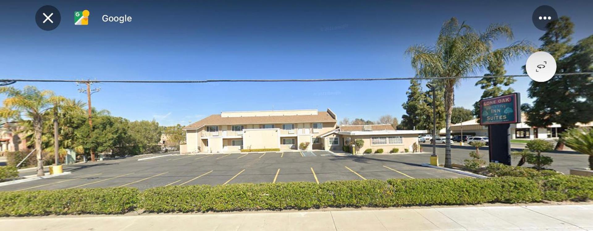 Lone Oak Studio Suites photo 1