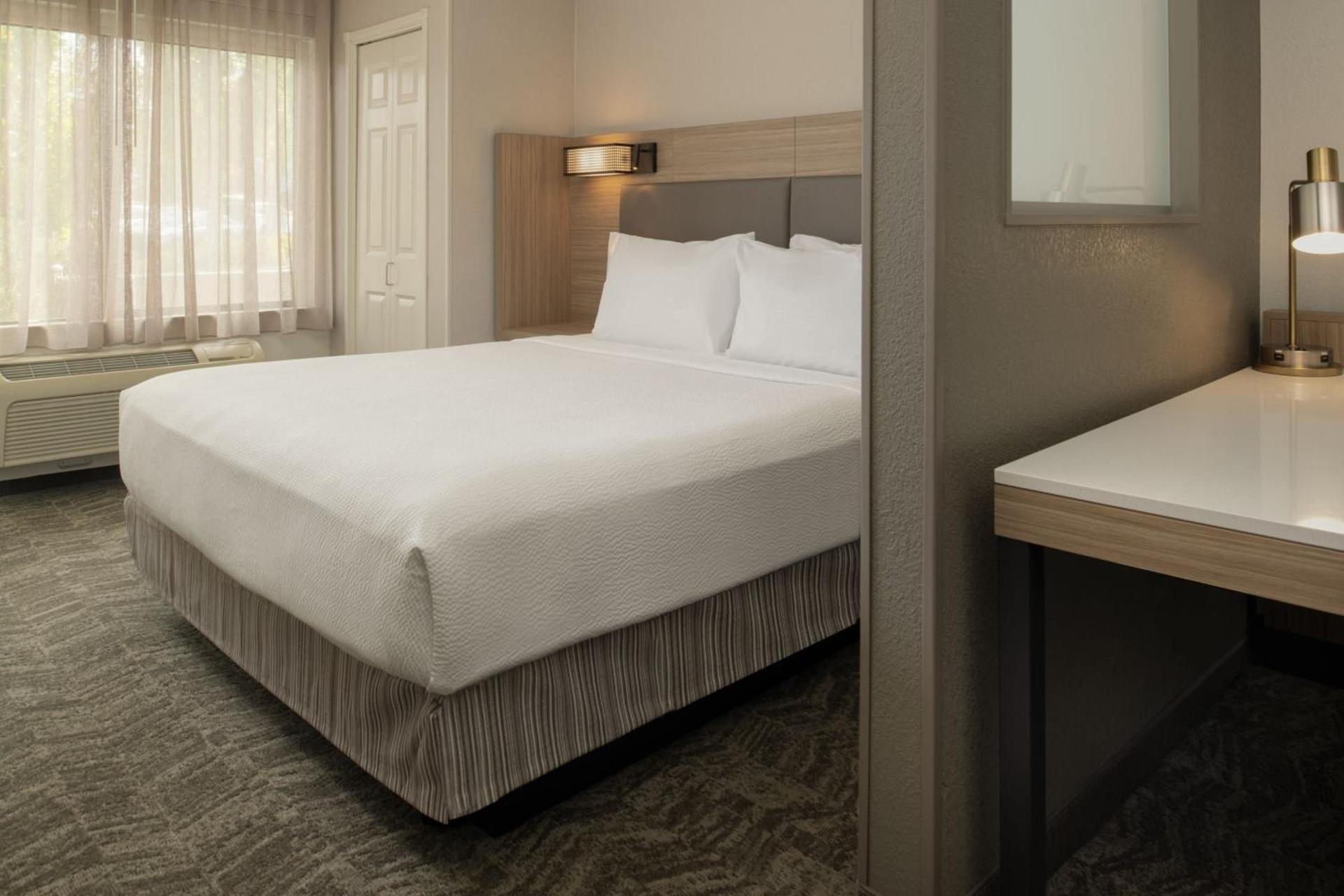 SpringHill Suites by Marriott Medford photo 13