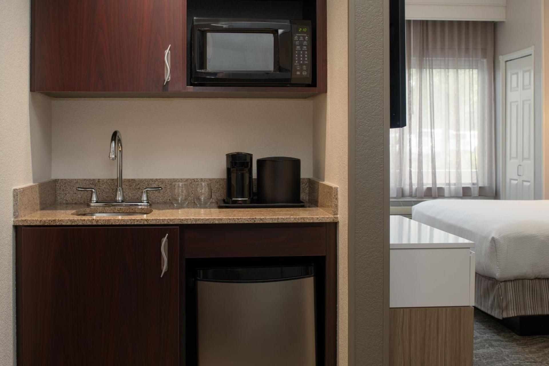 SpringHill Suites by Marriott Medford photo 16