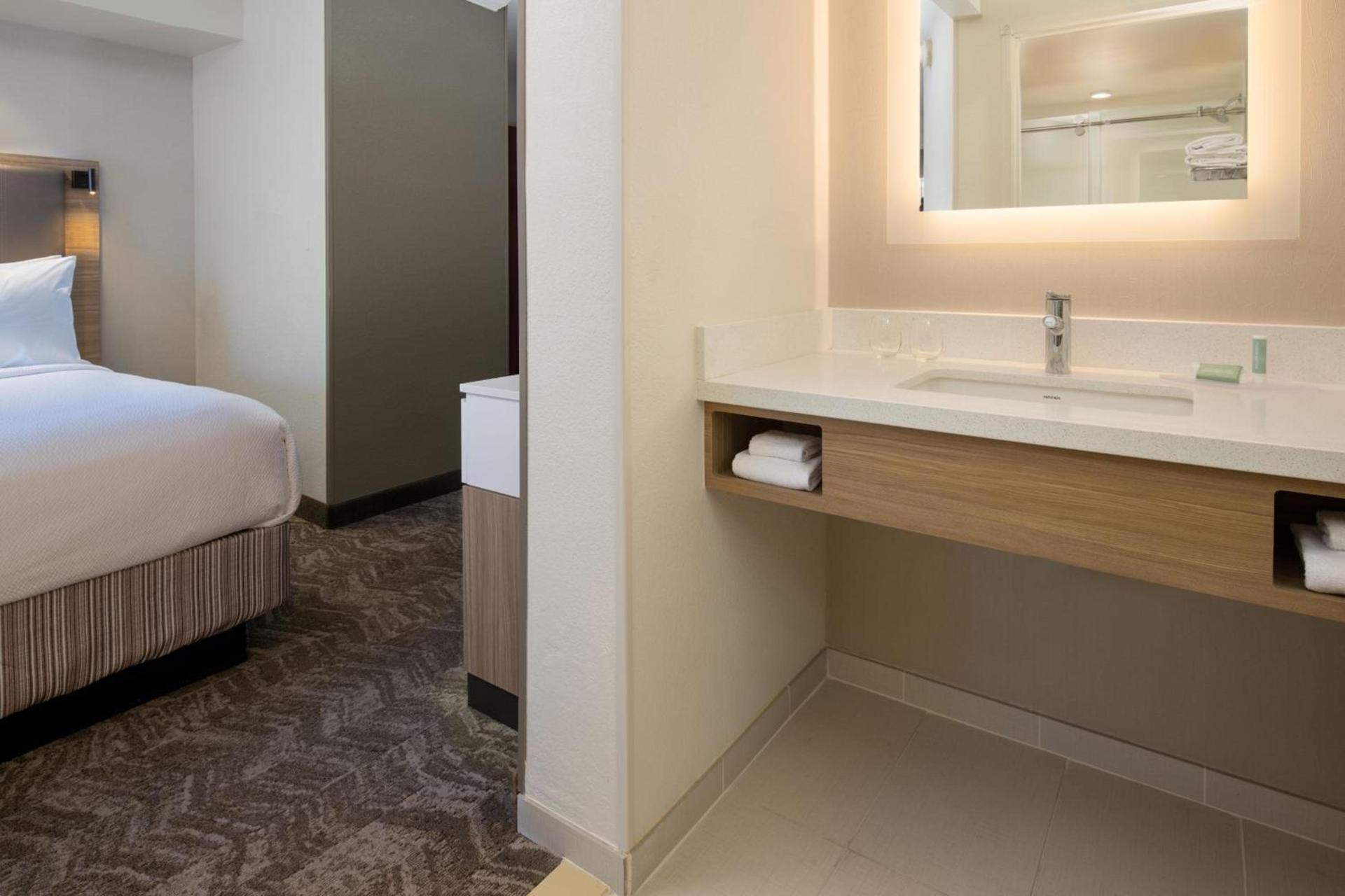 SpringHill Suites by Marriott Medford photo 20