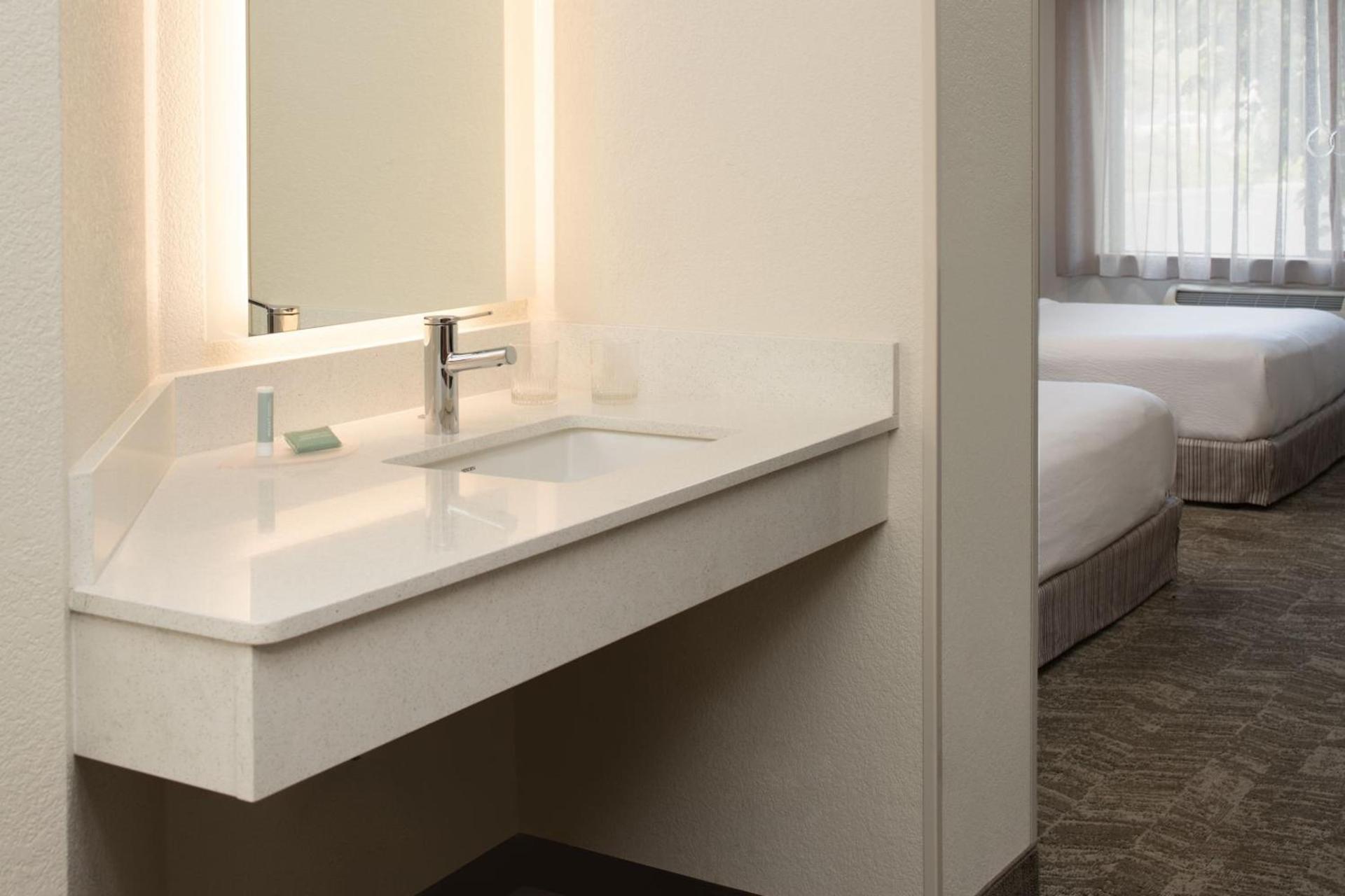 SpringHill Suites by Marriott Medford photo 21
