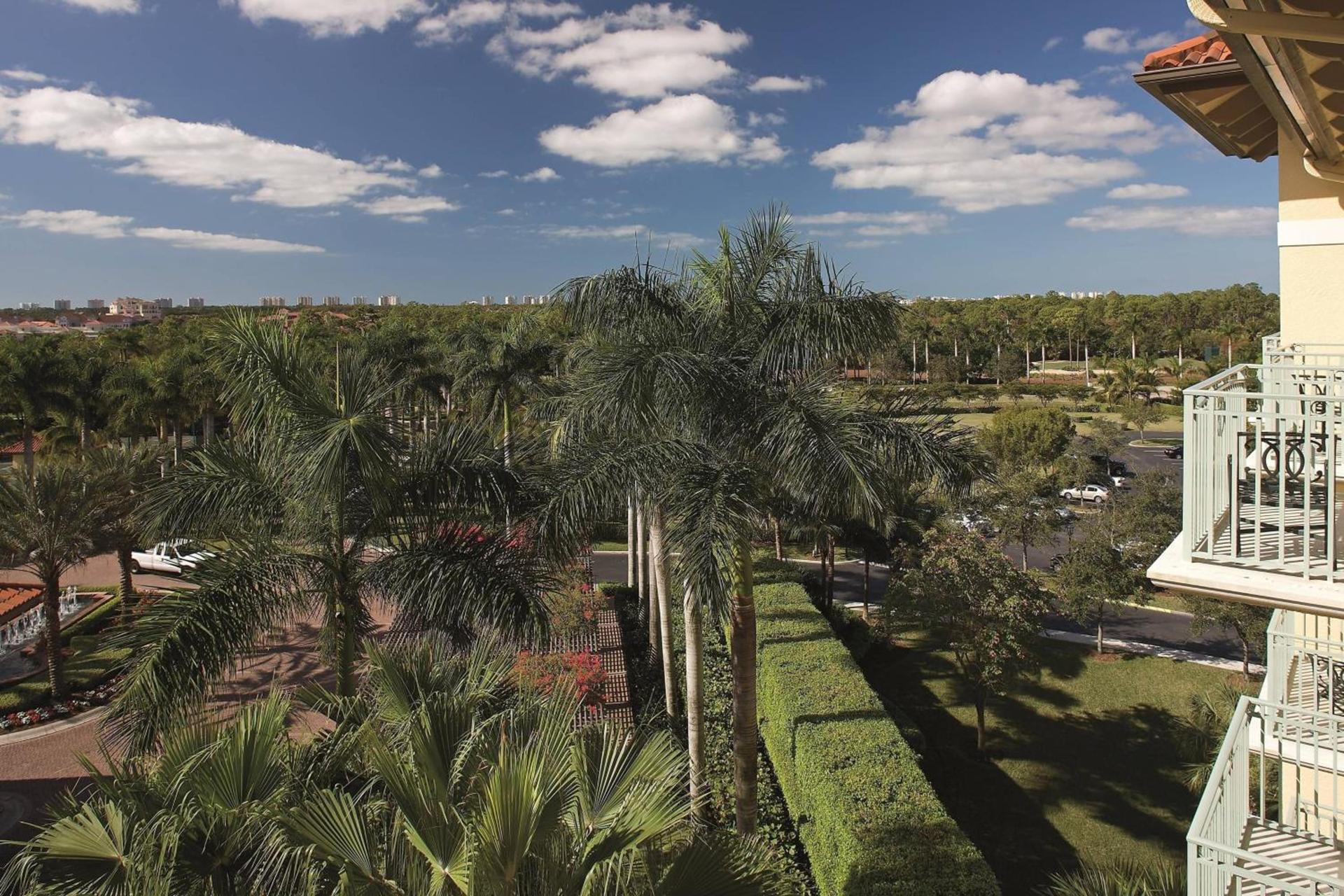 The Ritz-Carlton Naples, Tiburon photo 14