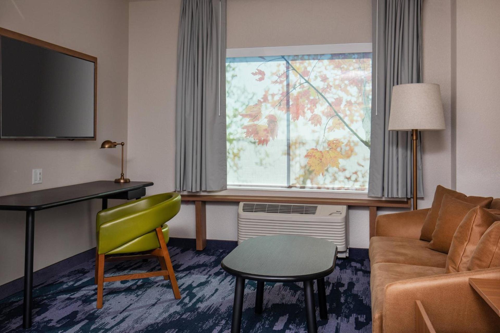 Fairfield Inn & Suites by Marriott McPherson photo 13