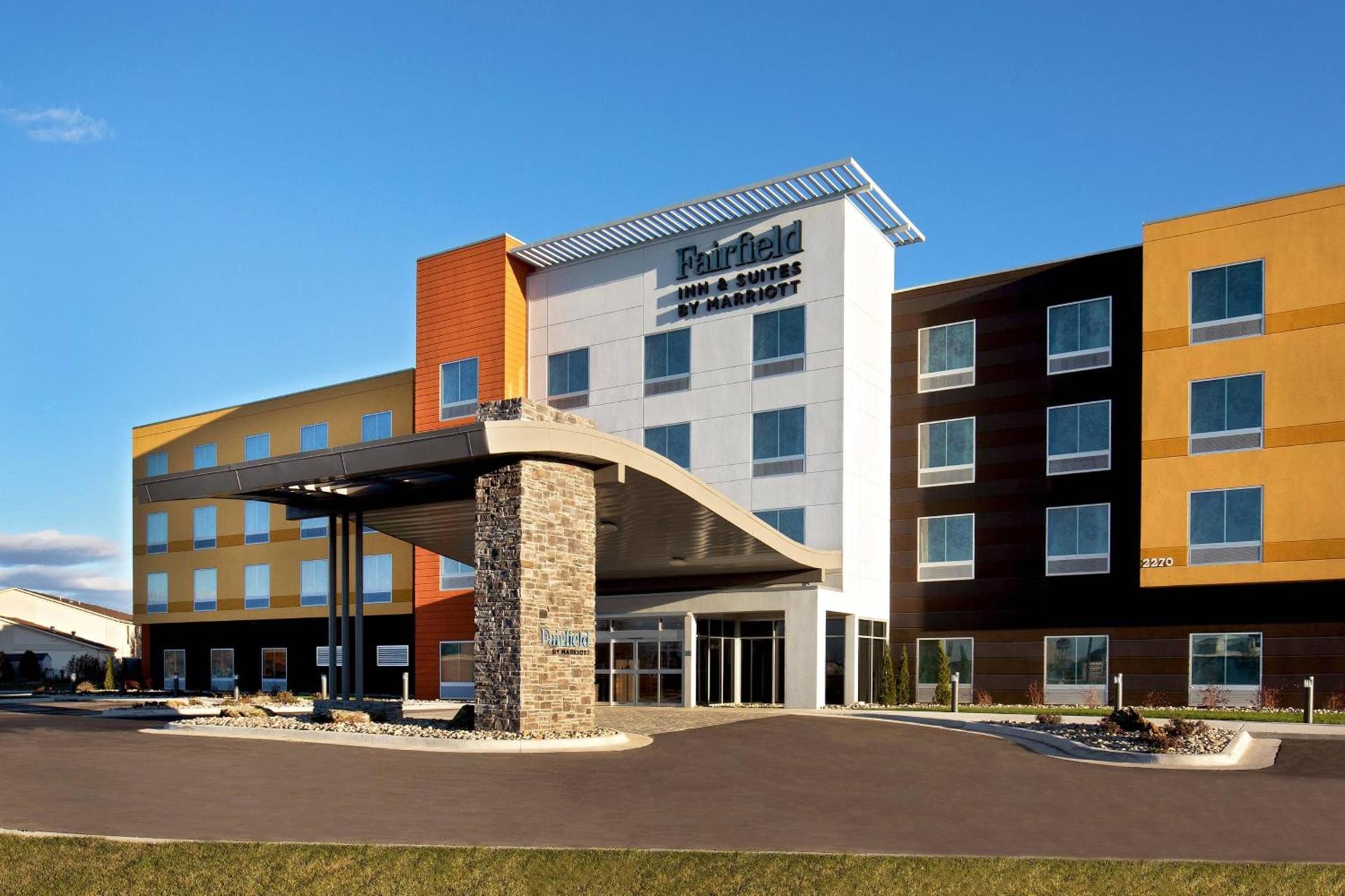 Fairfield Inn & Suites by Marriott McPherson photo 2