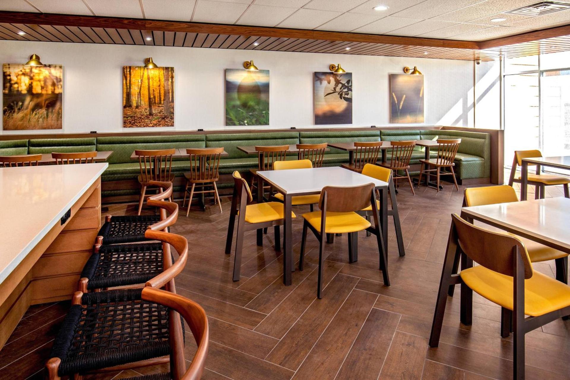 Fairfield Inn & Suites by Marriott McPherson photo 19