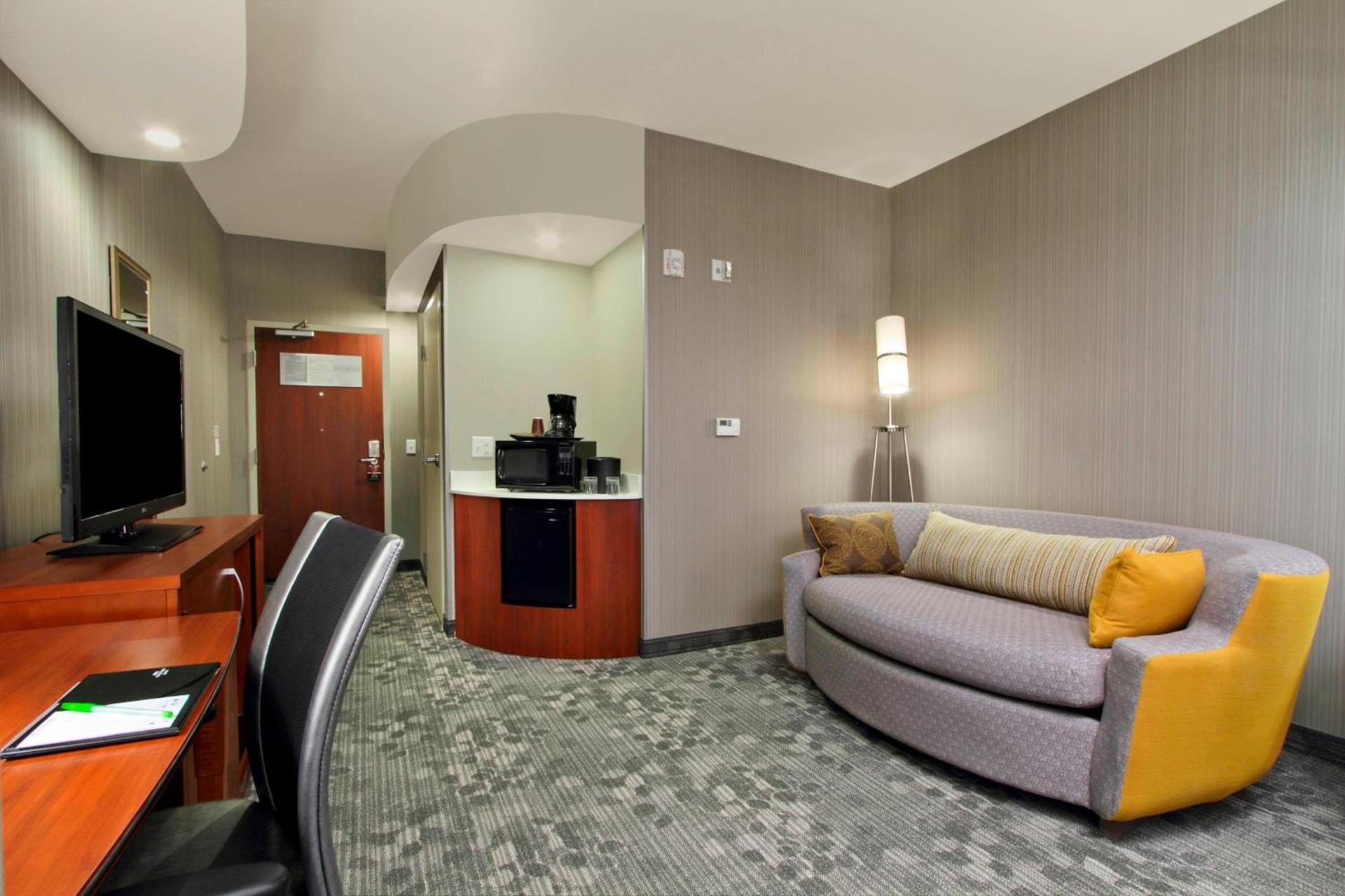 Courtyard by Marriott Victoria photo 12
