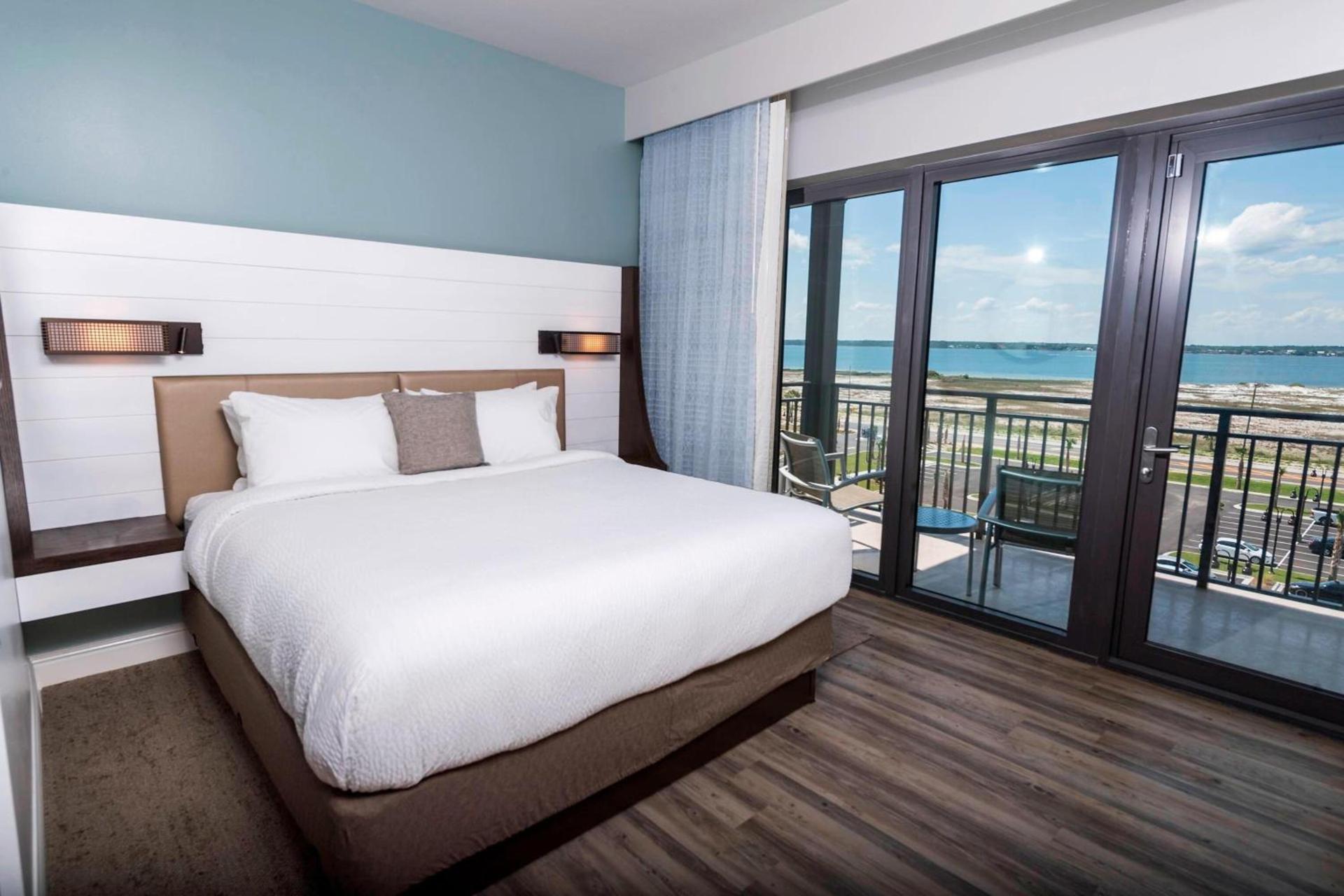 SpringHill Suites by Marriott Navarre Oceanfront photo 14