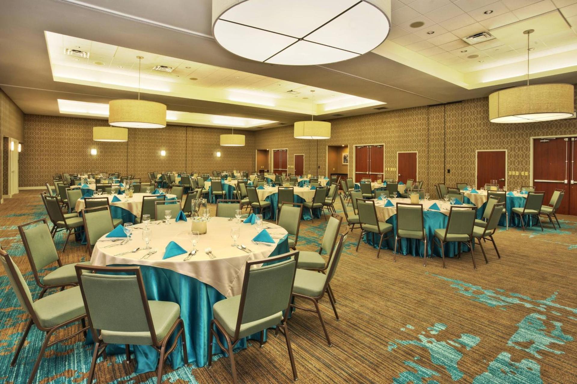 Courtyard by Marriott Gulfport Beachfront photo 27