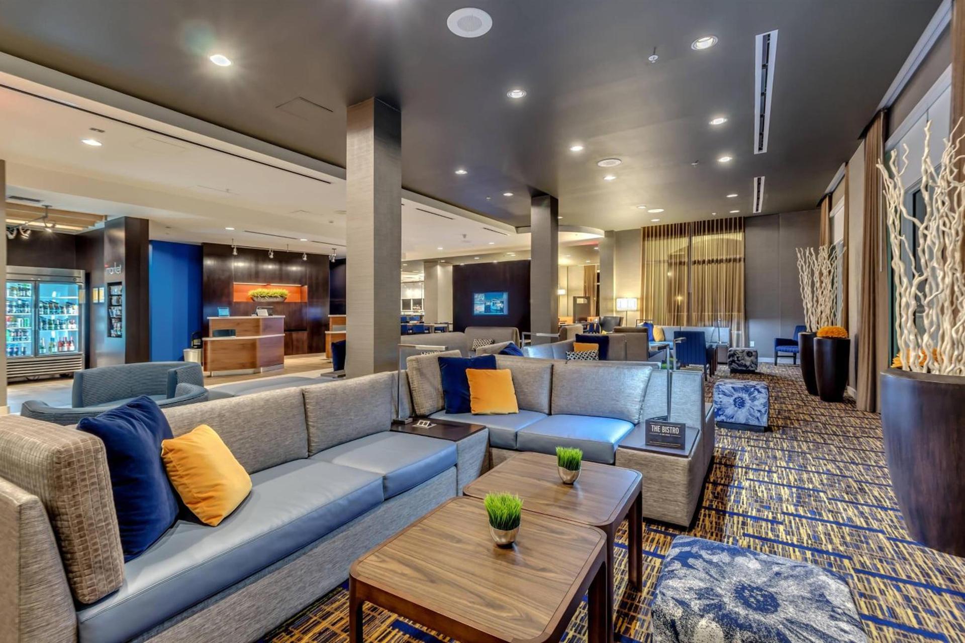 Courtyard by Marriott St. Petersburg Clearwater/Madeira Beach photo 24