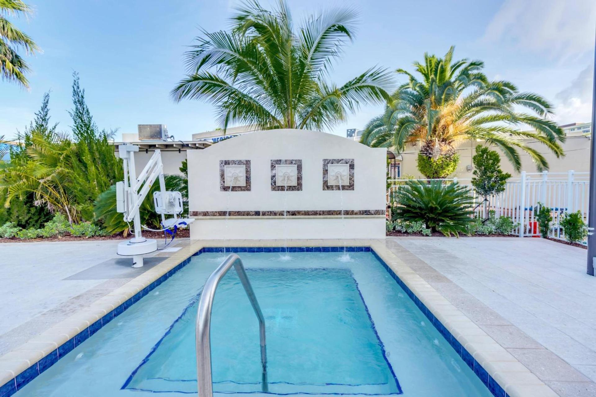 Courtyard by Marriott St. Petersburg Clearwater/Madeira Beach photo 11