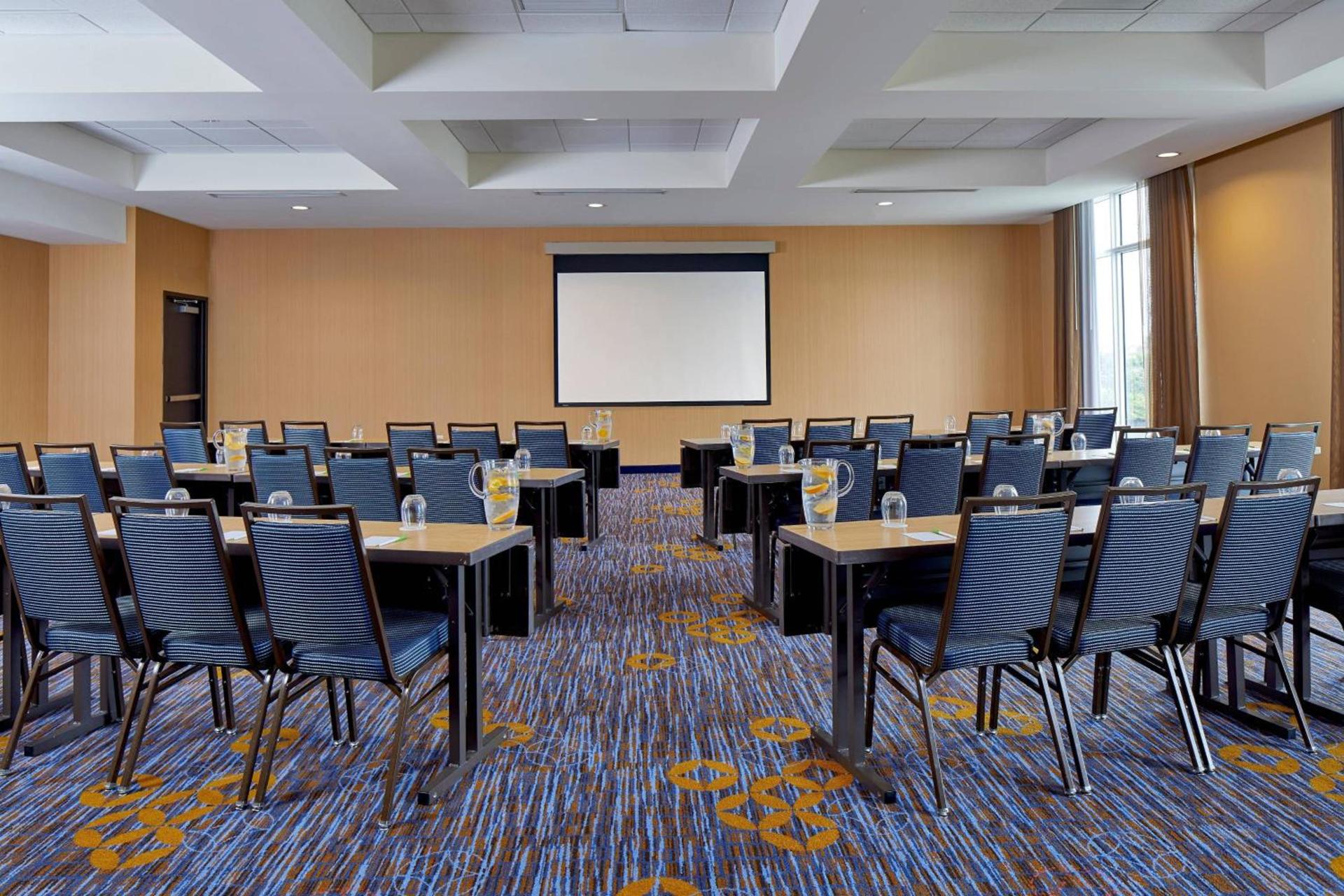 Courtyard by Marriott St. Petersburg Clearwater/Madeira Beach photo 13