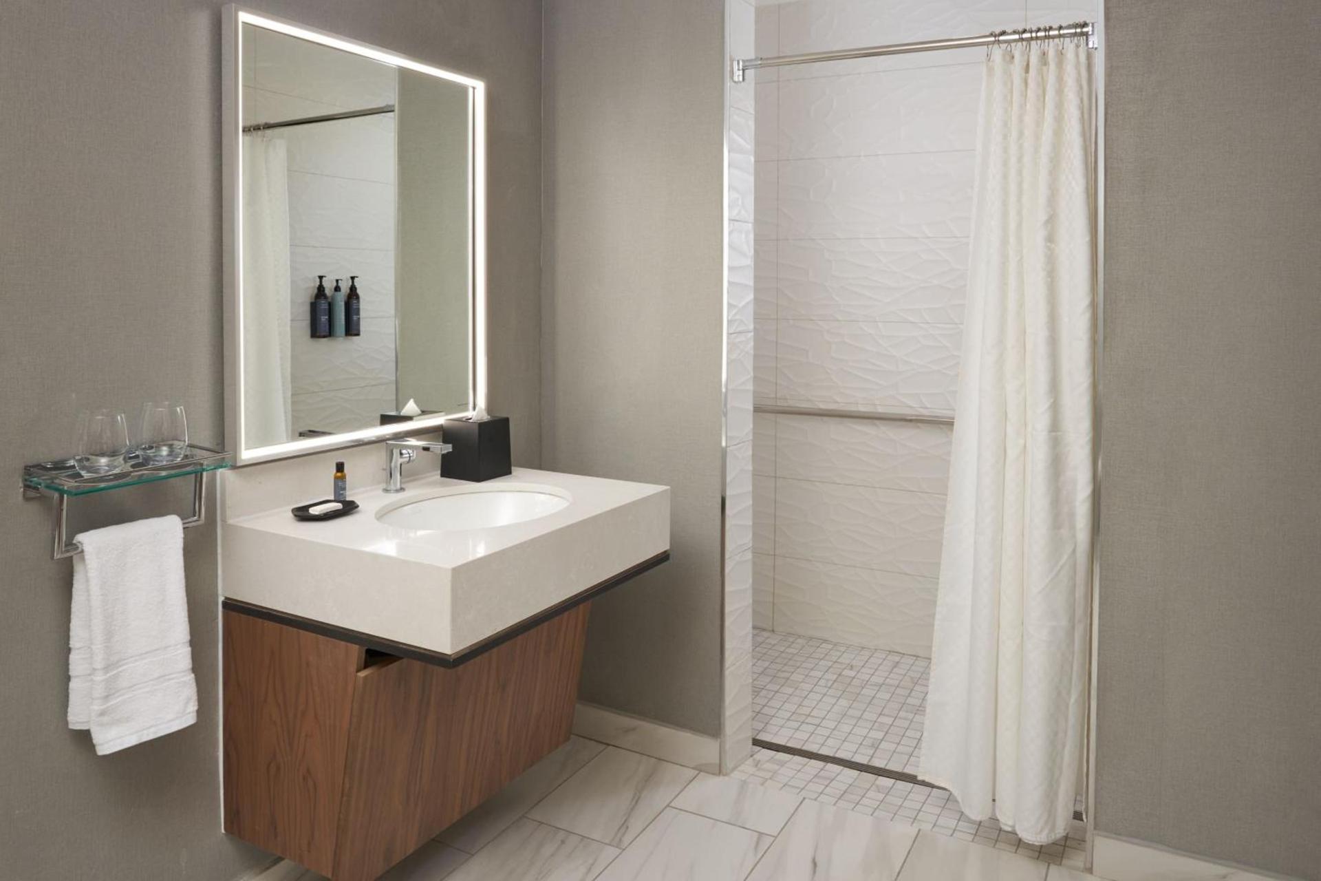 The Westin Indianapolis photo 63
