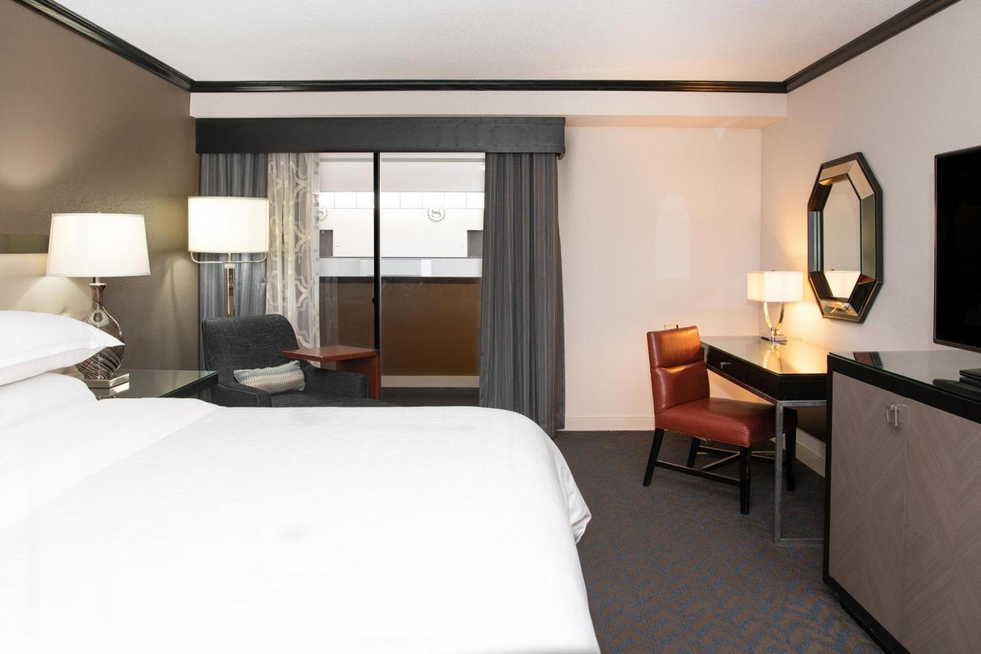 Sheraton Minneapolis West Hotel photo 30