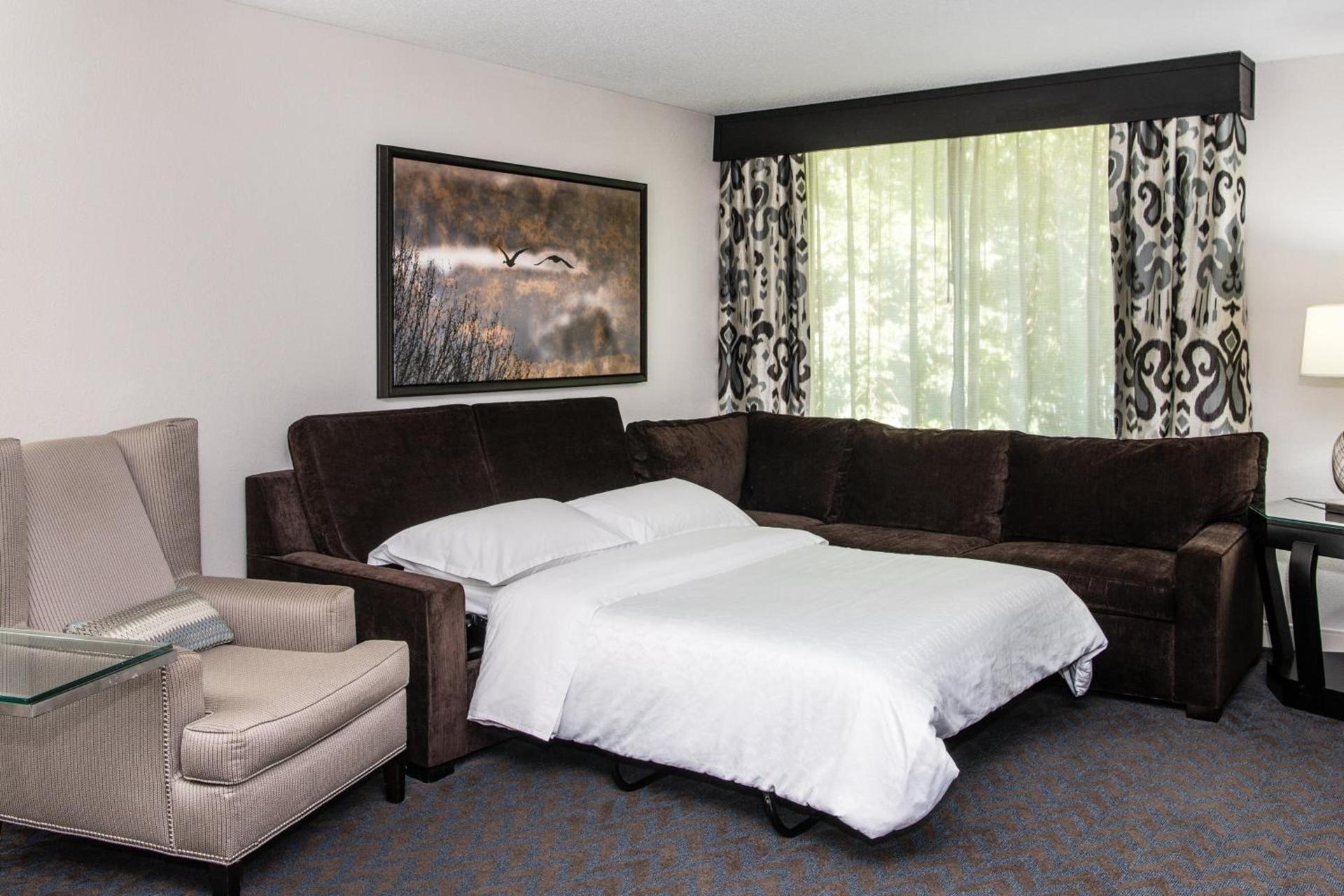 Sheraton Minneapolis West Hotel photo 39