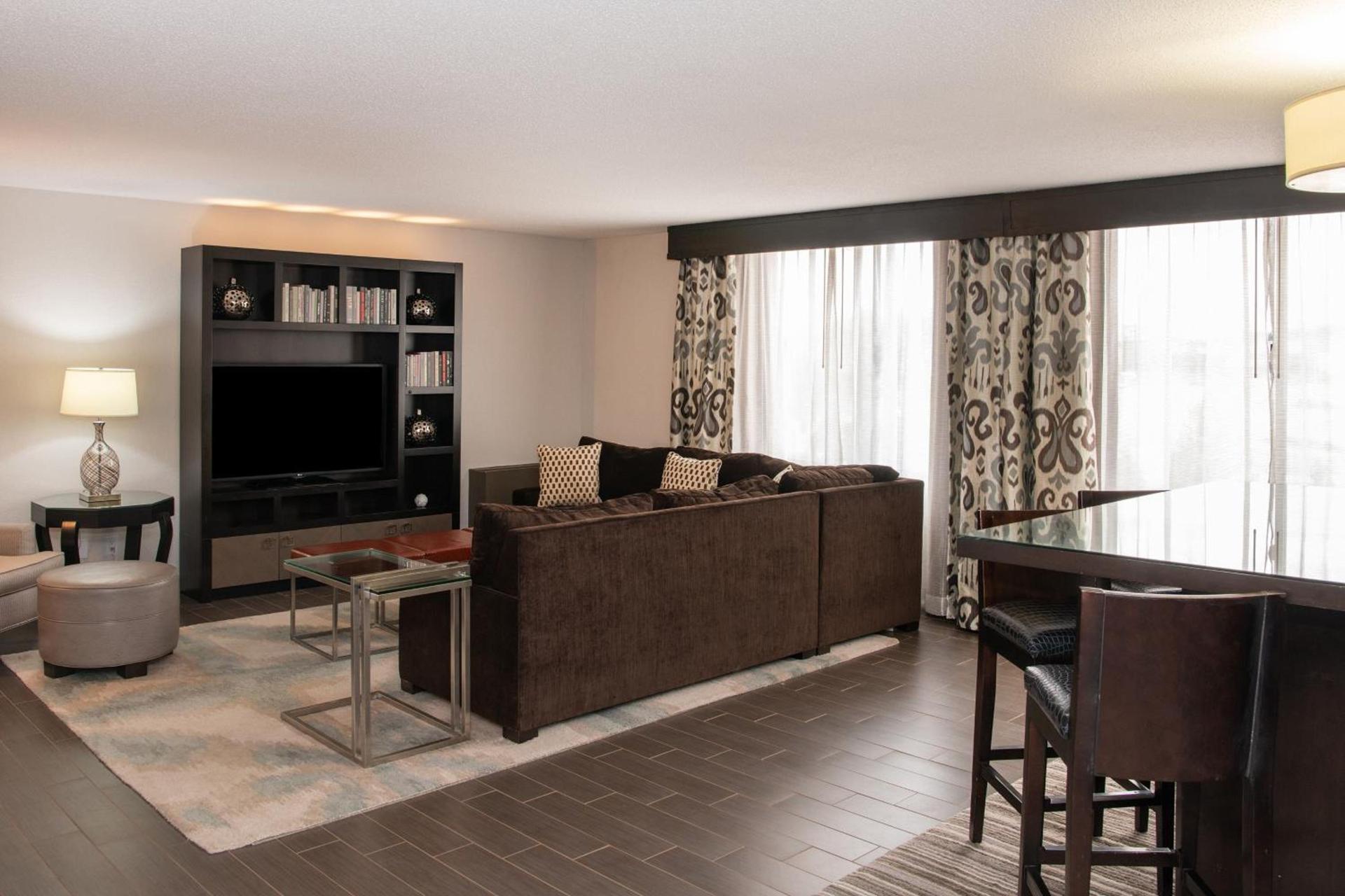 Sheraton Minneapolis West Hotel photo 41
