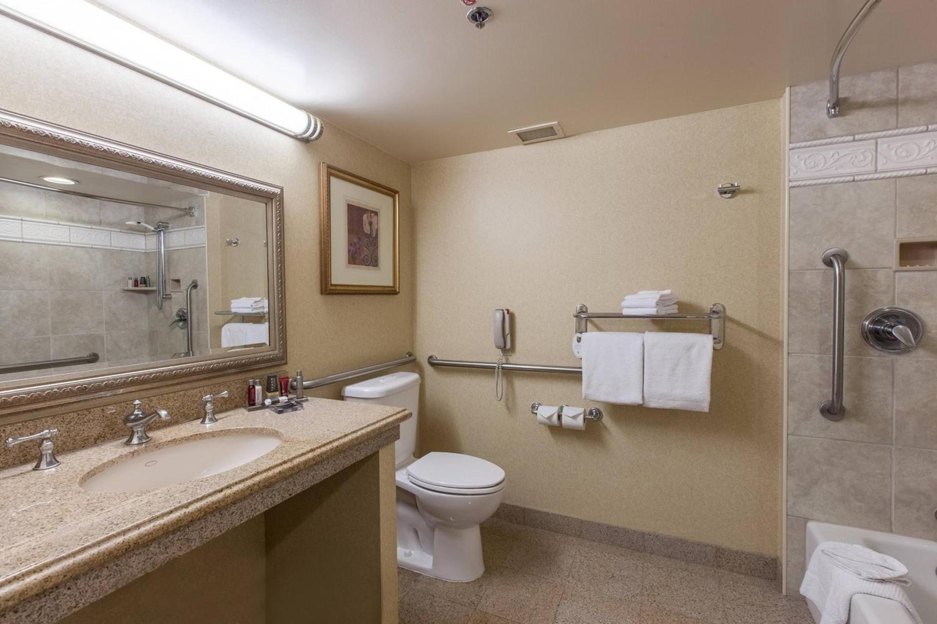 Sacramento Marriott Rancho Cordova - Newly Renovated photo 7