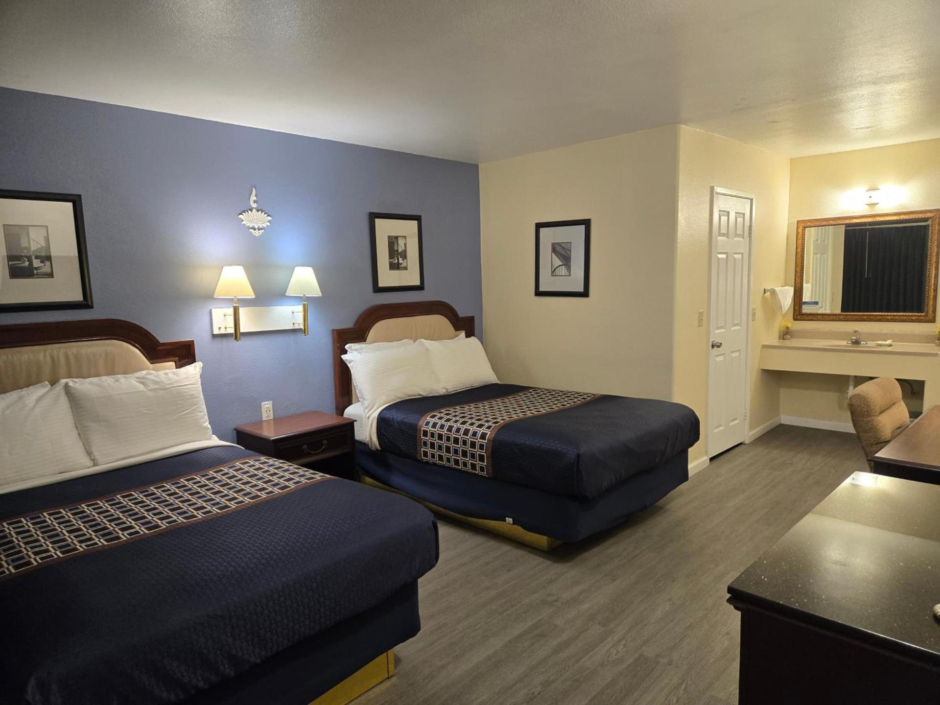 Rodeway Inn & Suites Blythe I-10 photo 27